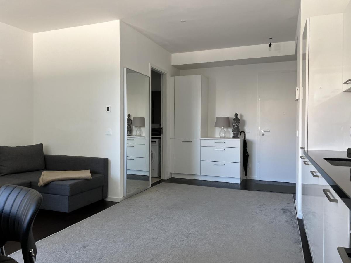 Luxury Waterfront Apartment Berlino Esterno foto